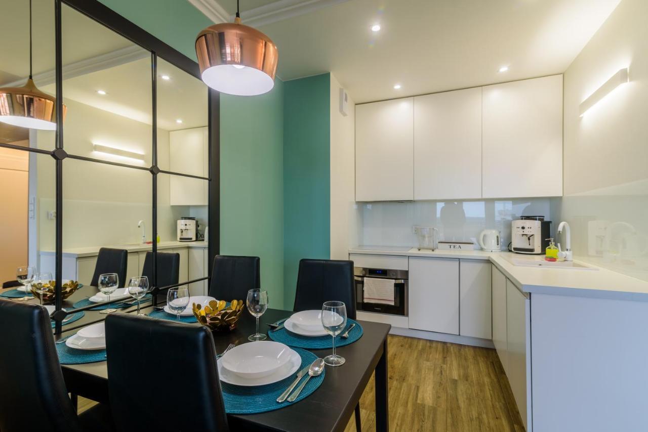 Apartment Deluxe *